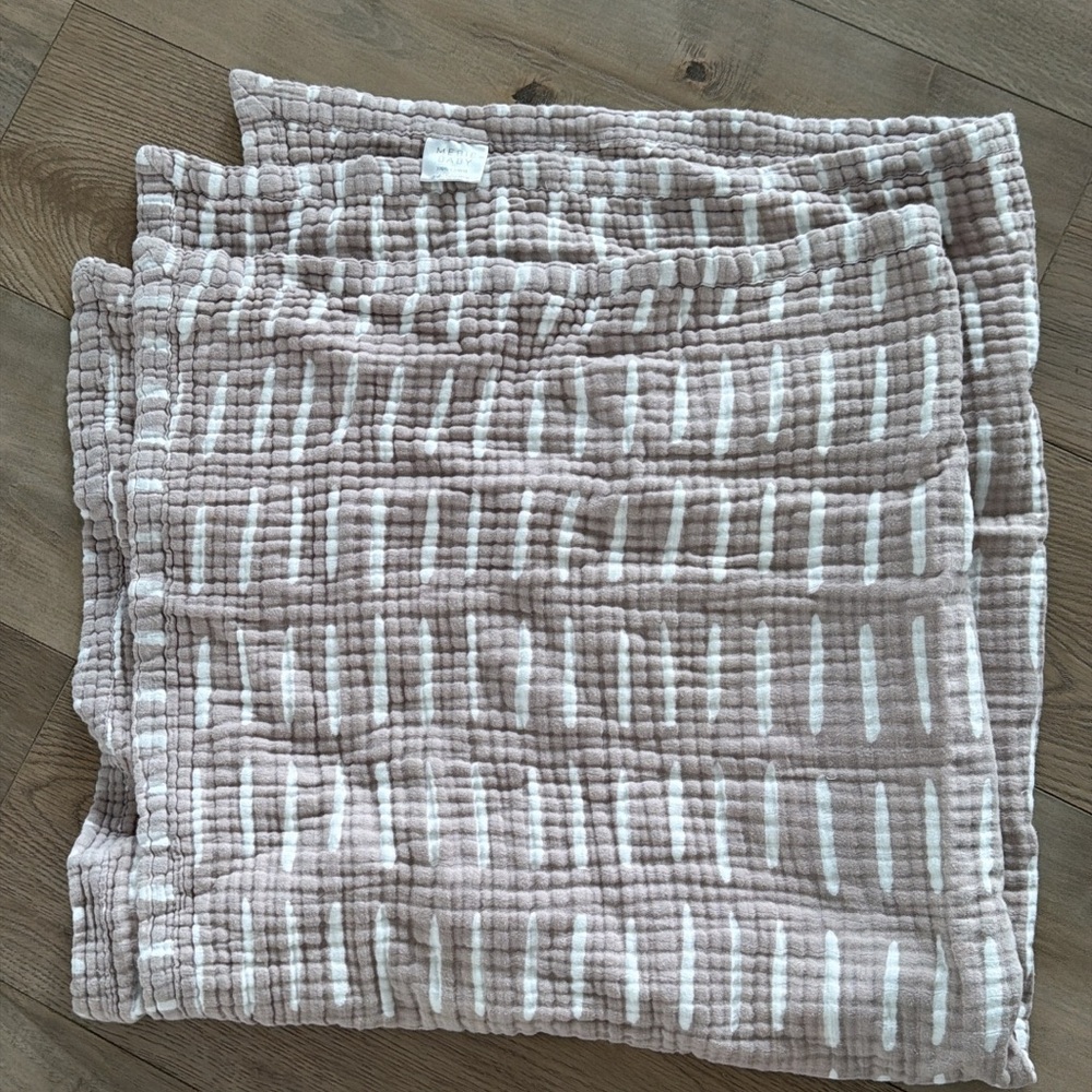 Mebie baby blanket